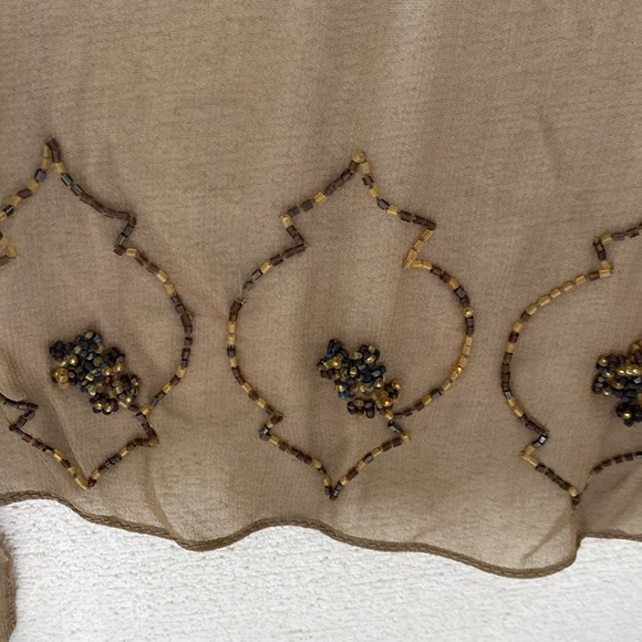 Nine silk scarves. Some never worn and some lightly loved. - Picture 9 of 16